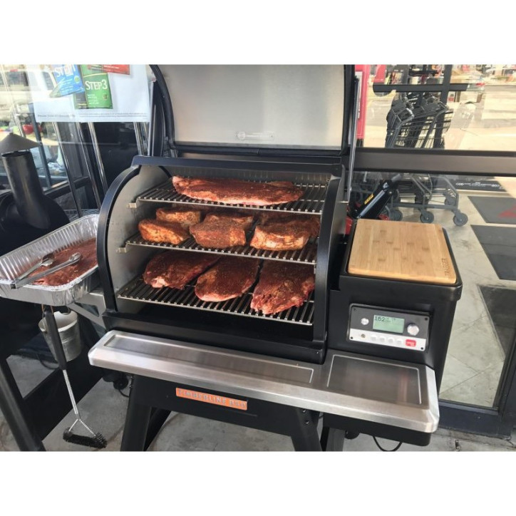 Granulinis grilis Traeger Timberline 850