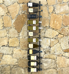 Prie sienos montuojamas vyno laikiklis, juodas, geležis